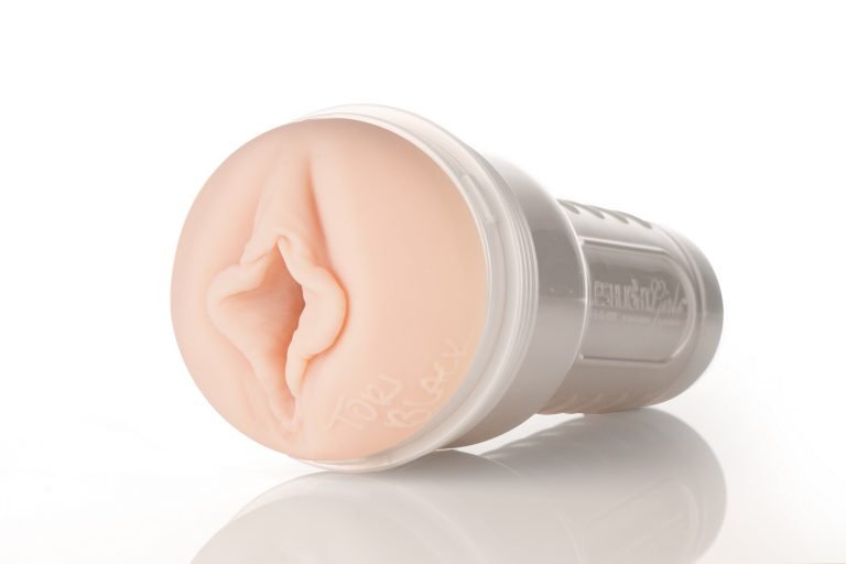 Fleshlight Tori Black Vagina Masturbator